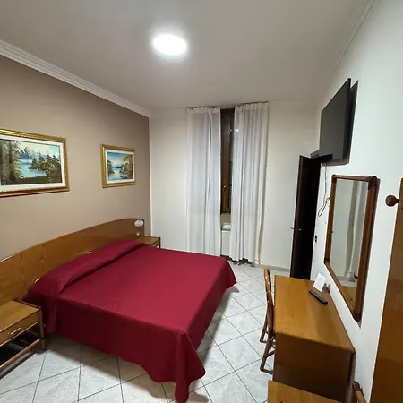 Hotell La Caravella 2*