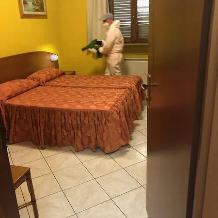 Hotel La Caravella 2*